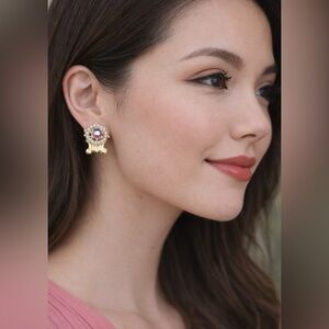 ✨ Vintage Gold-Tone Faux Pearl & Aurora Borealis Crystal Stud Earrings